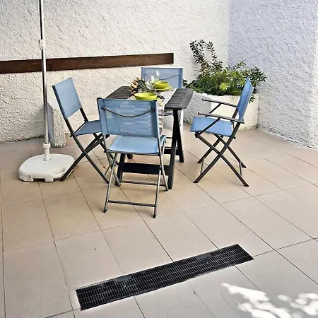 Apartment Petite Riviere In Centro A